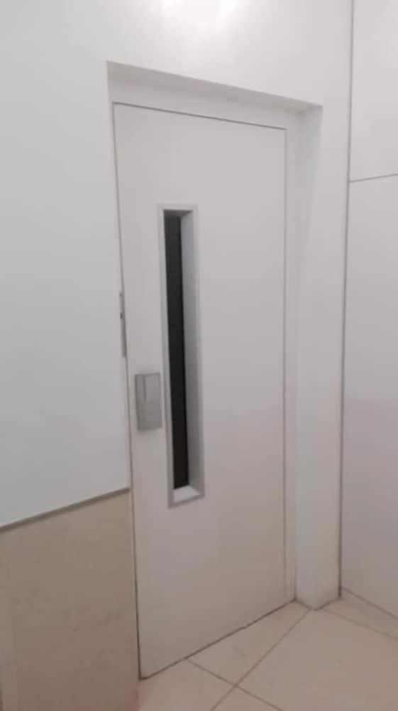 Hotel Ingles Барселона Екстер'єр фото