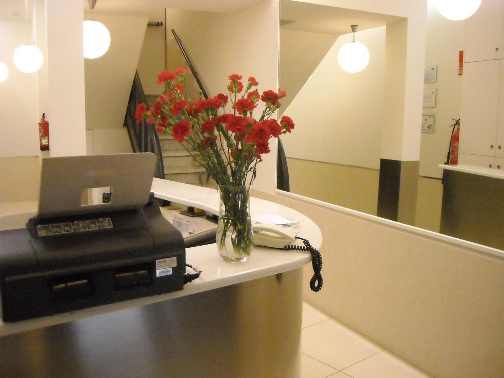 Hotel Ingles Барселона Екстер'єр фото